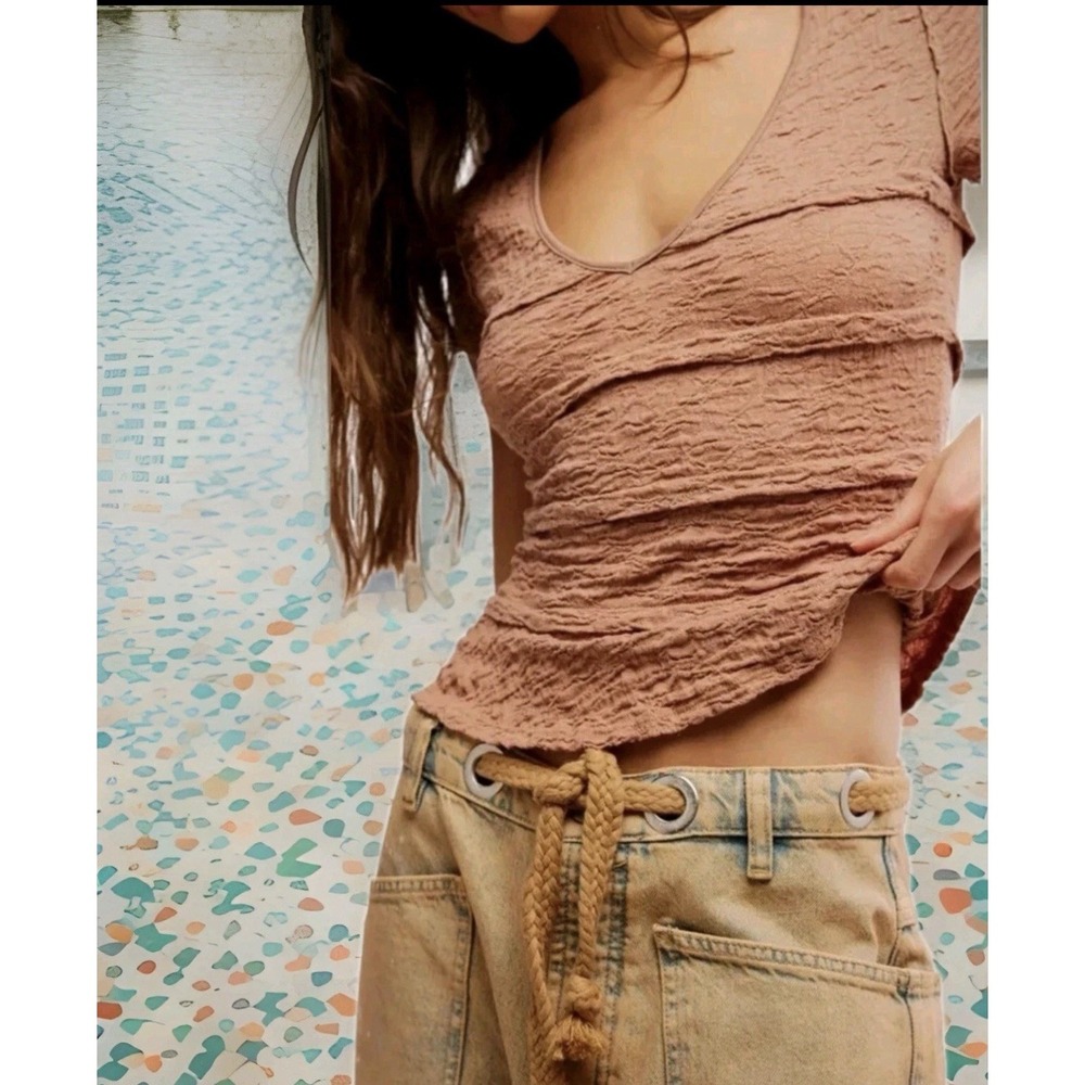 Free People Krystal XS Textured V-Neck T-Shirt Top Tuscany Brown NWT